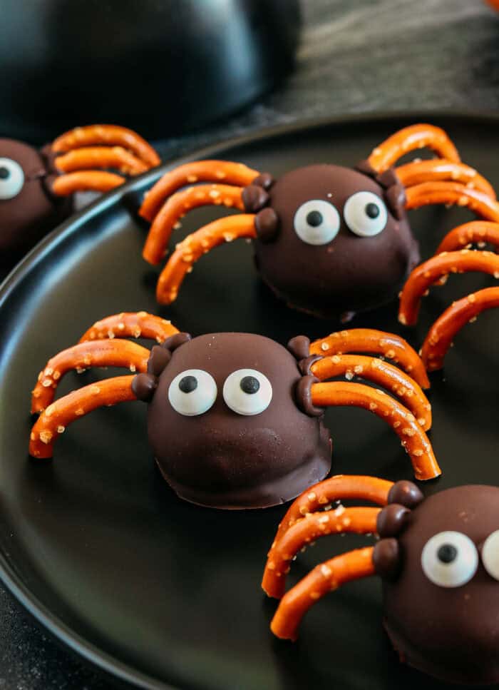 chocolate-spider-balls-2-700x967.jpg