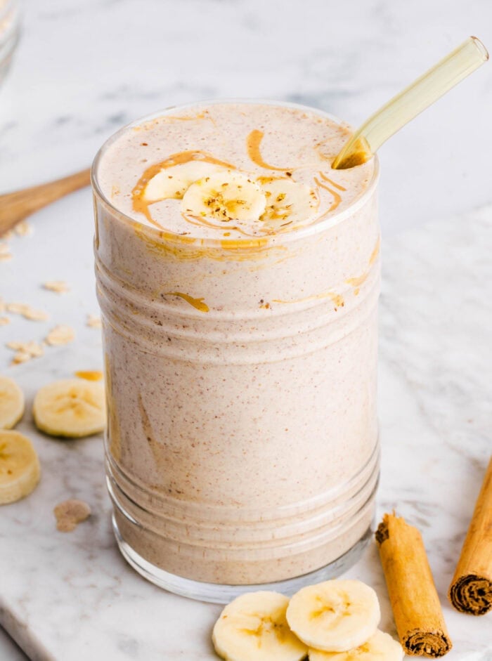 Banana-Oat-Breakfast-Smoothie-11-700x941.jpg