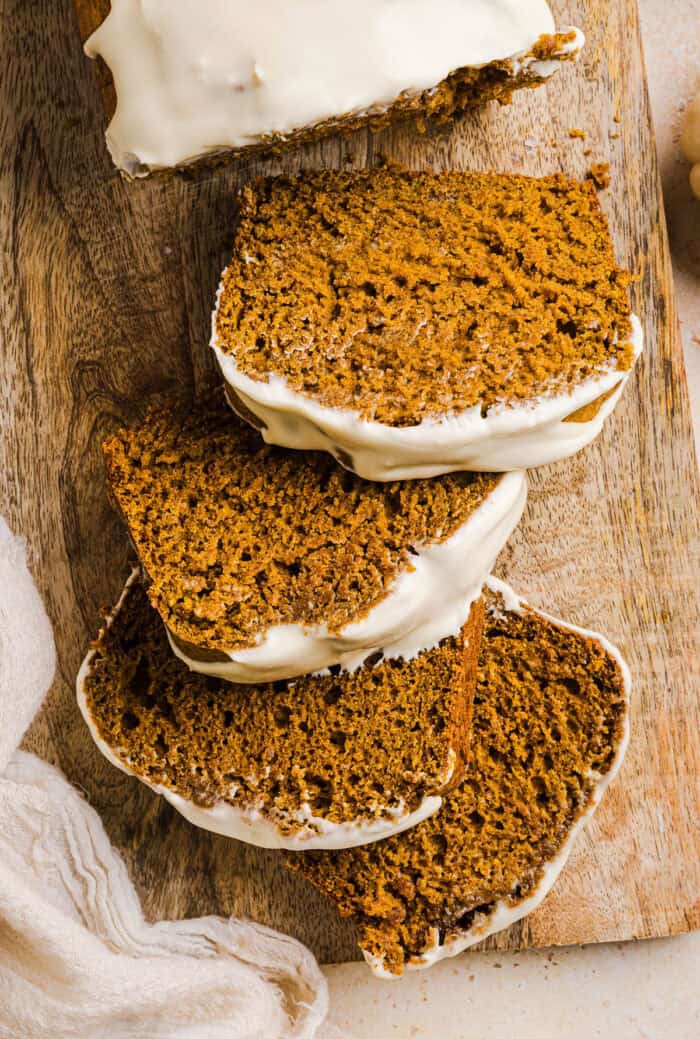 healthy-pumpkin-bread-99-700x1039.jpg