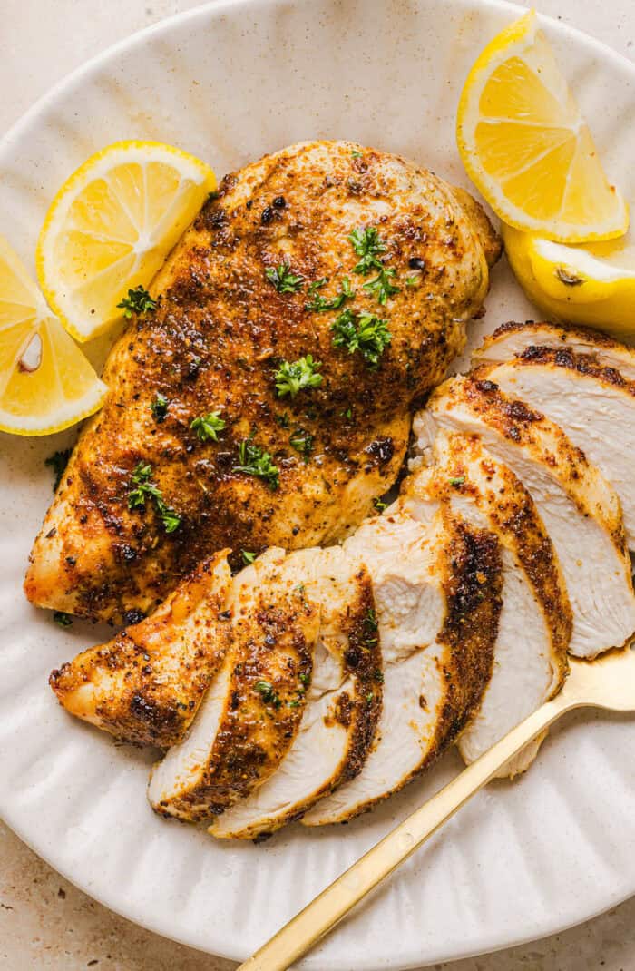 air-fryer-chicken-breast-13-700x1070.jpg